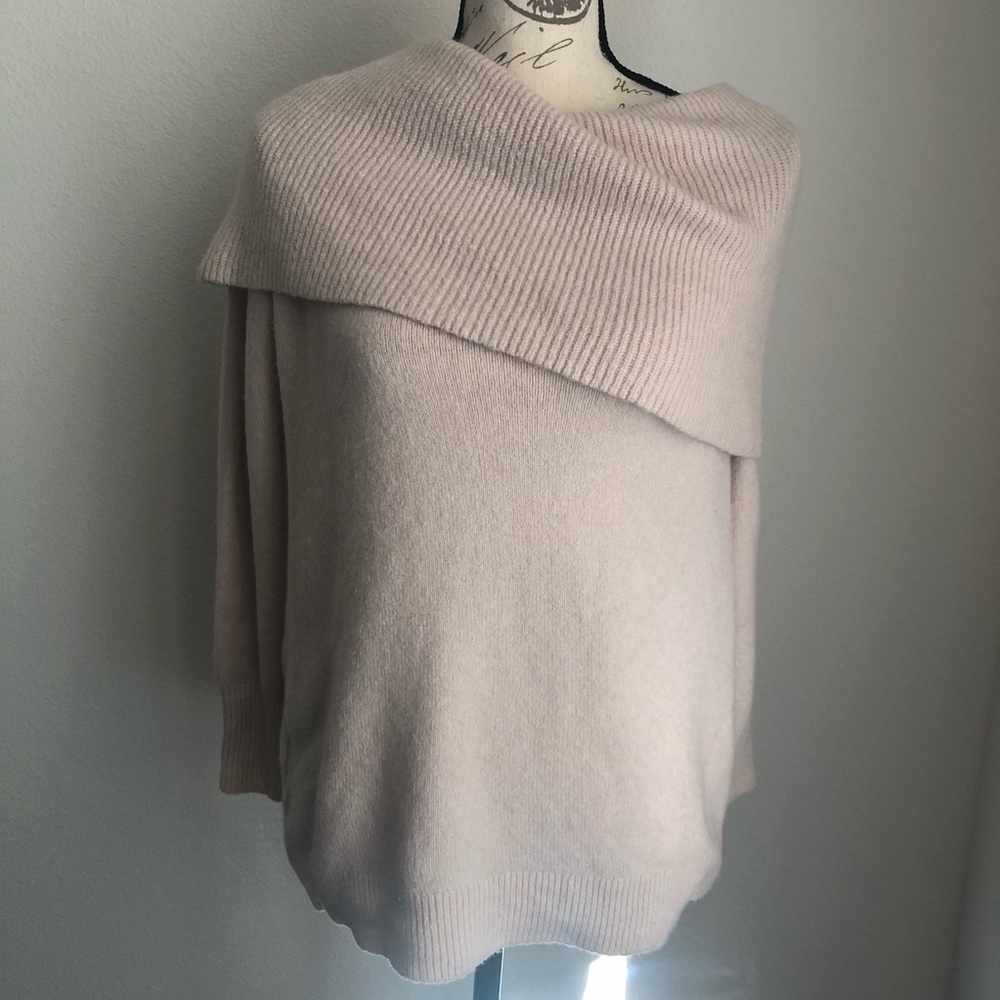 LOFT | Cream/Blush Sweater Size MP